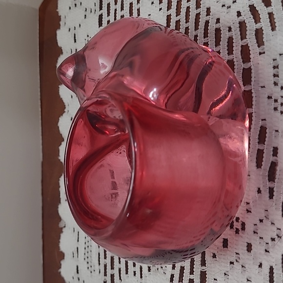 Vintage Indiana Cranberry Glass Sleeping Cat Votive Holder - Picture 2 of 6